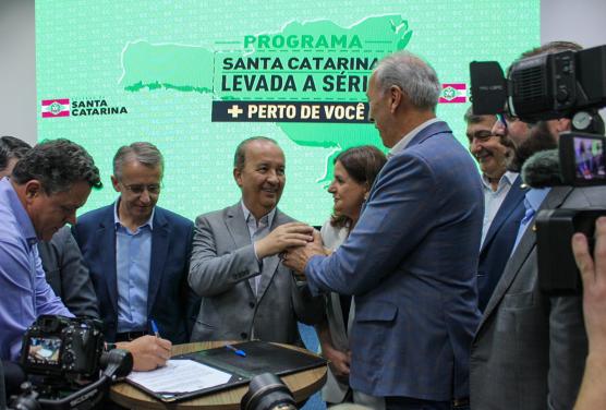 Hospital Santo Antônio recebe repasse de R$ 5.000.00,00 do Governo de Santa Catarina para aquisição de Aparelho de Ressonância Magnética 
