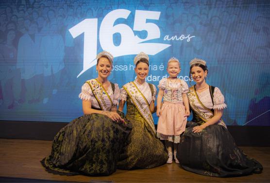 Campanha solidária da Oktoberfest Blumenau apoia oncologia pediátrica do Hospital Santo Antônio